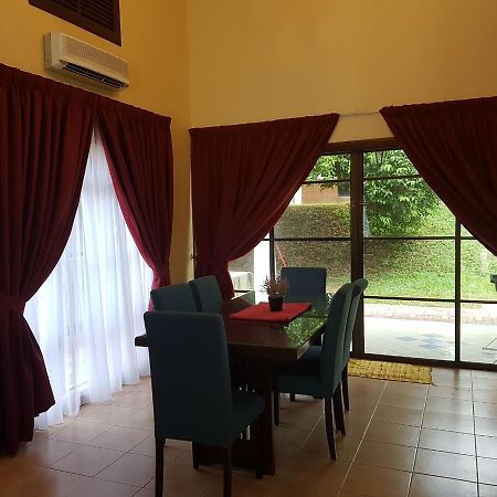 Green Villa Famosa Alor Gajah Malakka Dış mekan fotoğraf